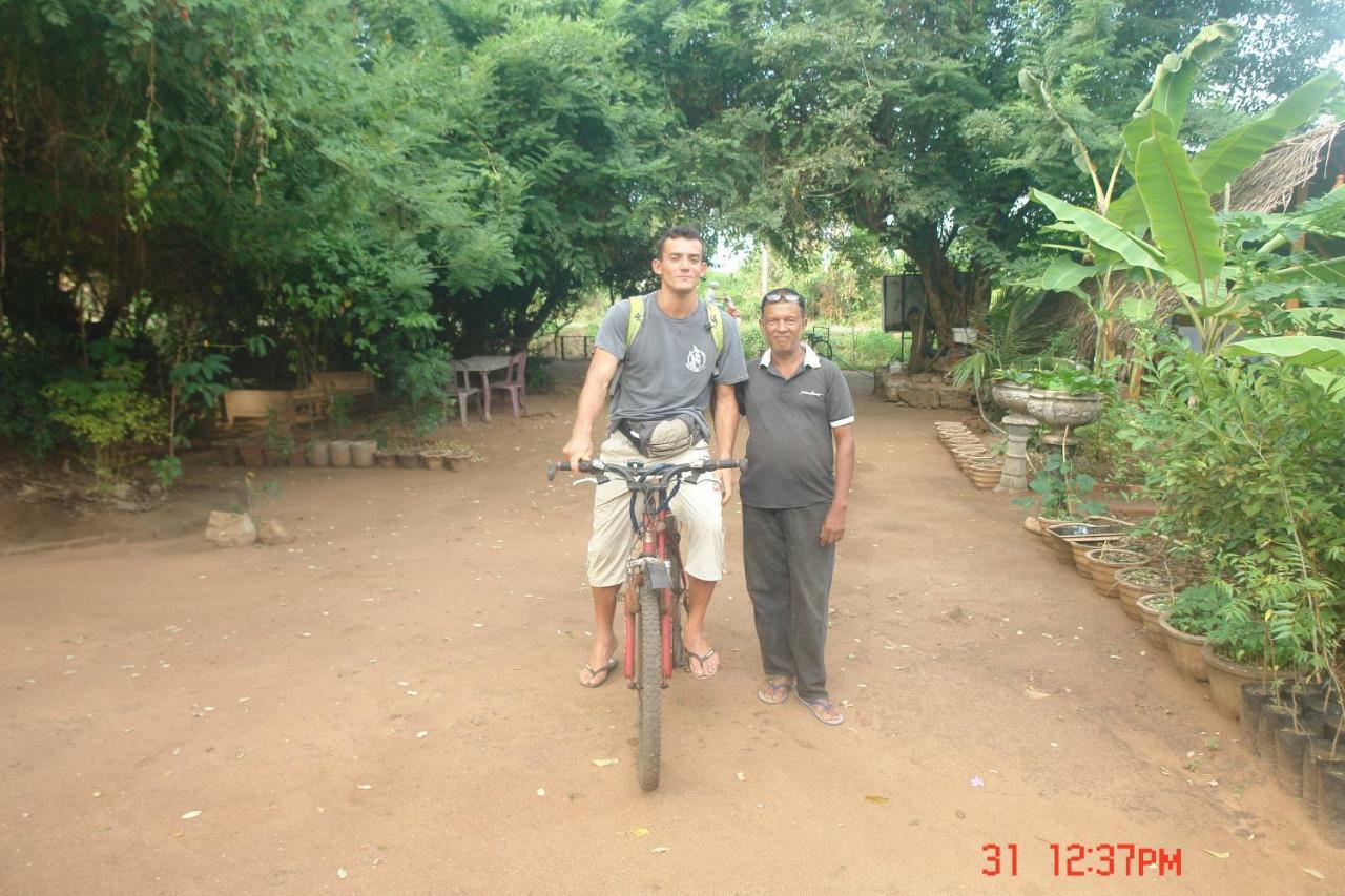 Homestay Camping Anuradhapura Кемпинг